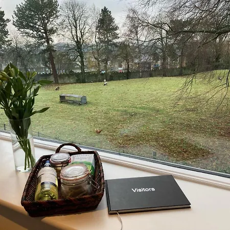 The Bailey Shepherd's Hut And *