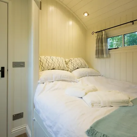 Apartman The Bailey Shepherd's Hut And *