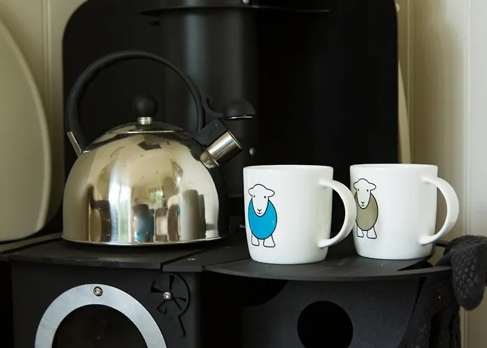 The Bailey Shepherd's Hut And *